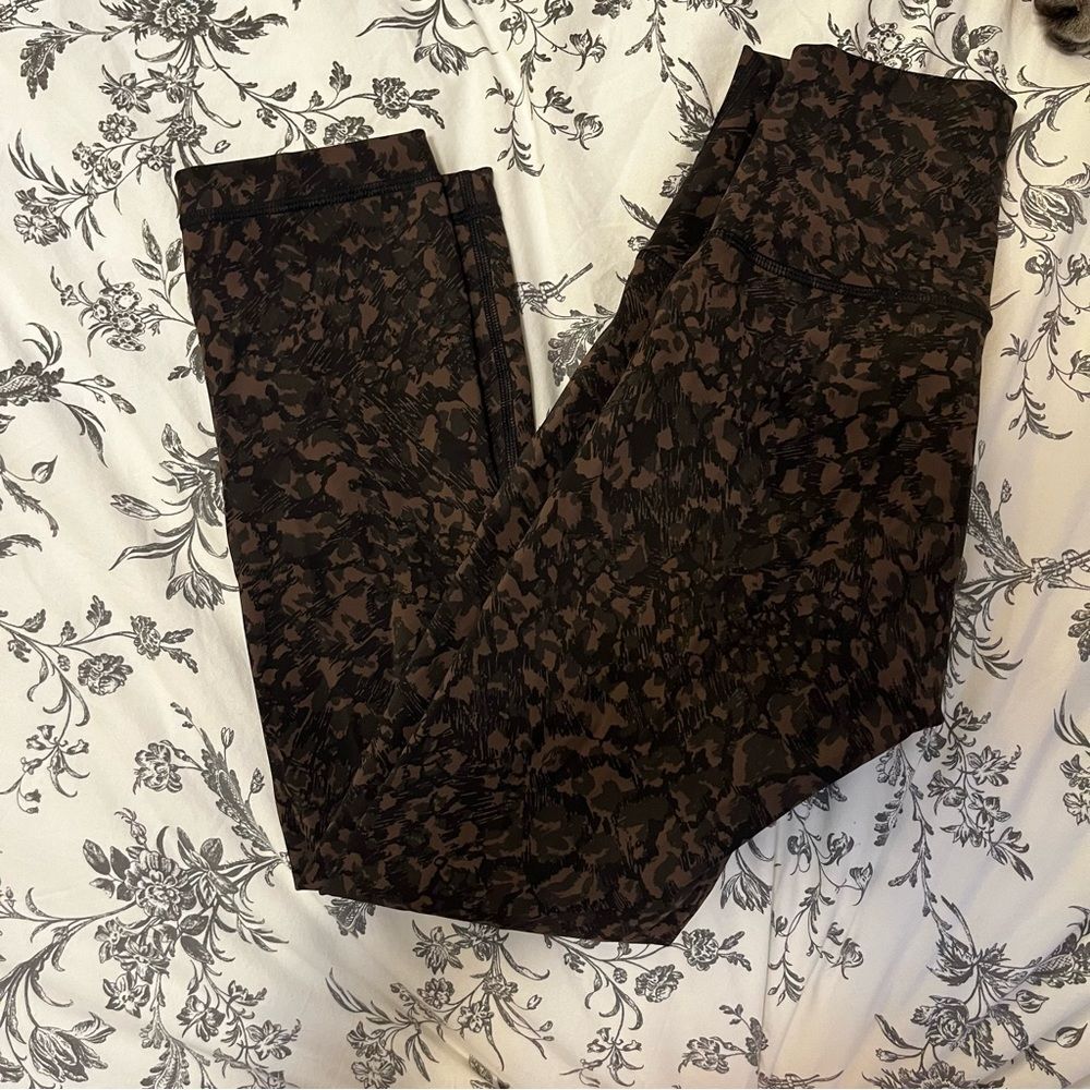 Lululemon Wunder Under 21" Wild Thing Camo Brown Earth Multi size 2